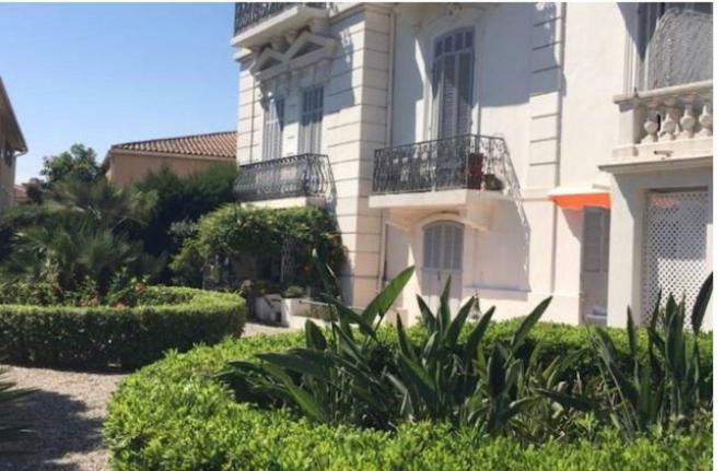 Winter Palace Cannes Exterior photo